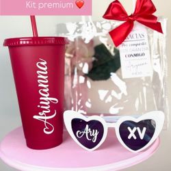 Take advantage of our 15ñera /Wedding Bundle Kits!! 

"Make your own kits" by choosing 3,4 or 5 items and comes on a transparent gift bag! 

Share wit