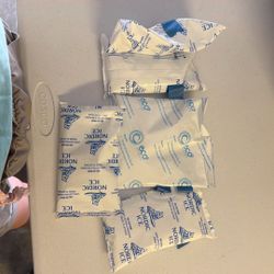 5 Ice Packs 