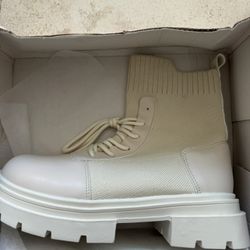 Beige Combat Boots Size 39