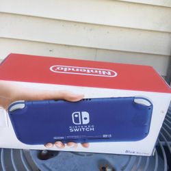 NINTENDO SWITCH LITE 