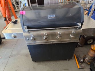 Saber 4-Burner Gas Grill with Side Burner
