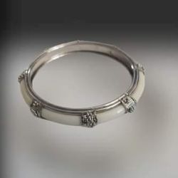 Stunning Bangle Bracelet Silver Tone White Inset Texture 1/2" Wide X 2 5/8