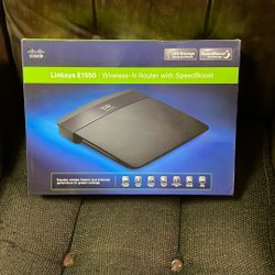Cisco Linksys E1550 Wireless-N Router with Speedboats
