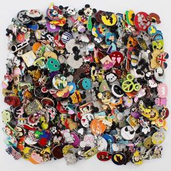 100 DISNEY PINS LOT ASSORTED - TRADABLE PINS - COLLECTIBLES