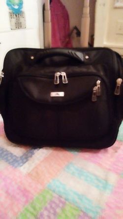 Okay friends here we have a portable wheel suit case with rolling wheels.