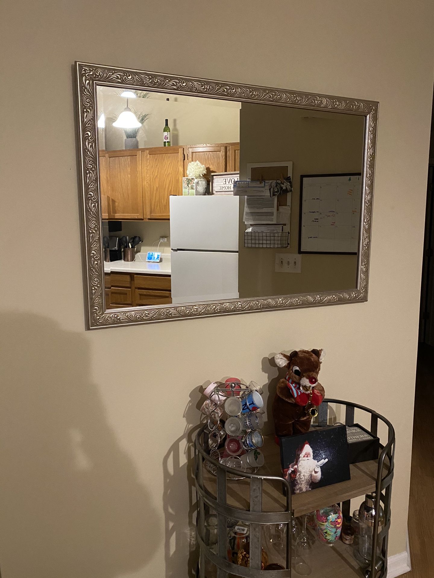 Wall mirror