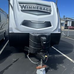 2022 22ft Winnebago Micro-Minnie Travel Trailer w/ Slide