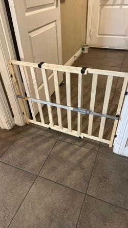 Baby/puppy gate