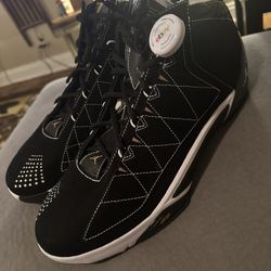 New Nike air jordan 15 2008 cp3II black white gold 