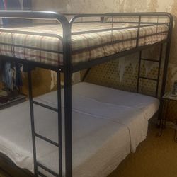 3 Bed- Bunk Beds 
