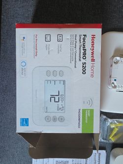 Honeywell Home FocusPRO S200 Smart Thermostat