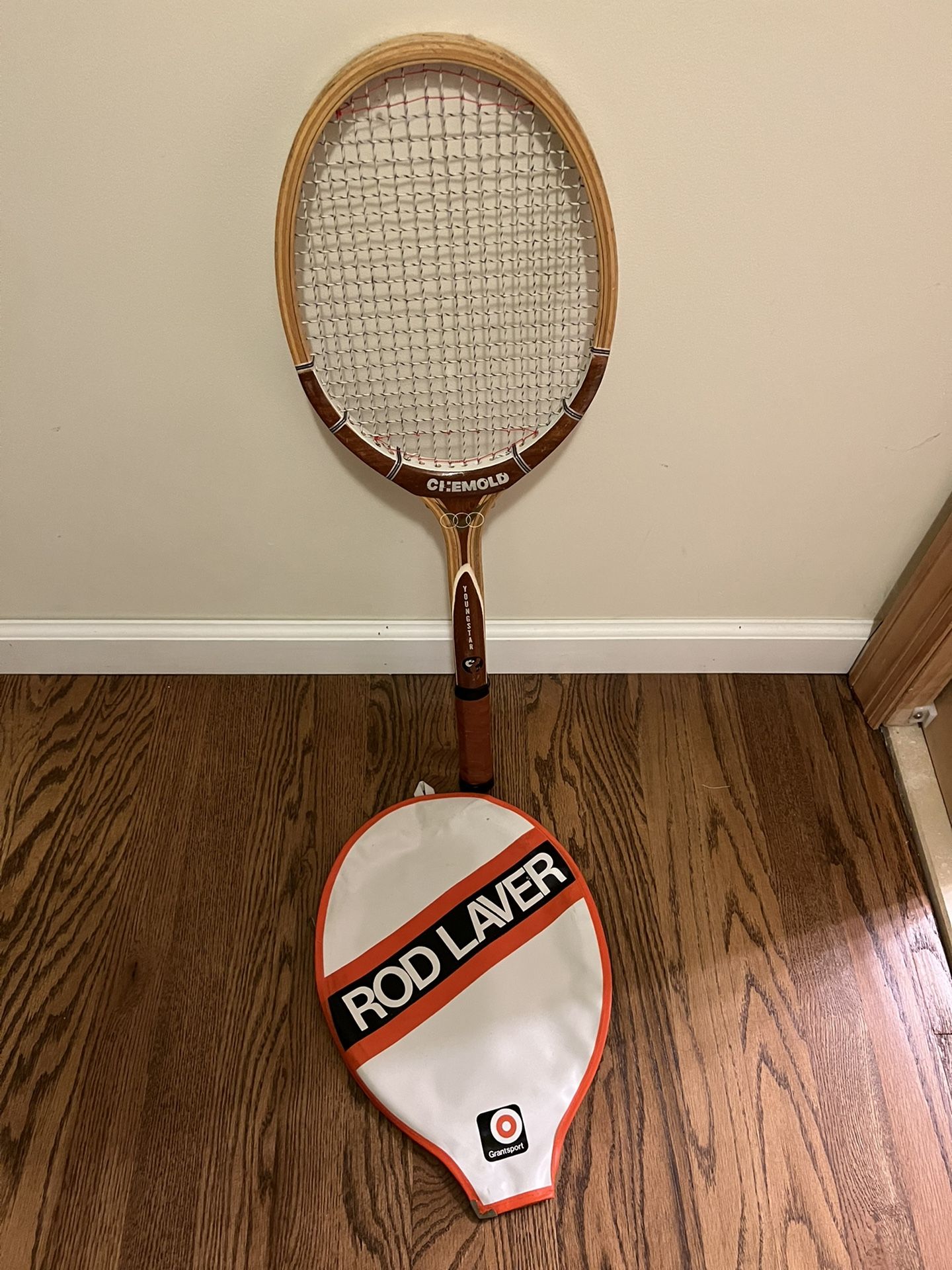 VINTAGE CHEMOLD YOUNGSTAR TENNIS RACKET WOOD 4  1/4