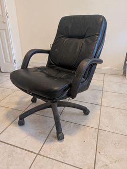 Office chair (shop)