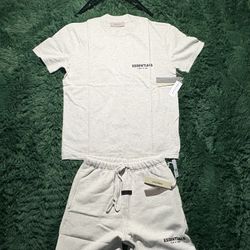 Essentials T-Shirt Set