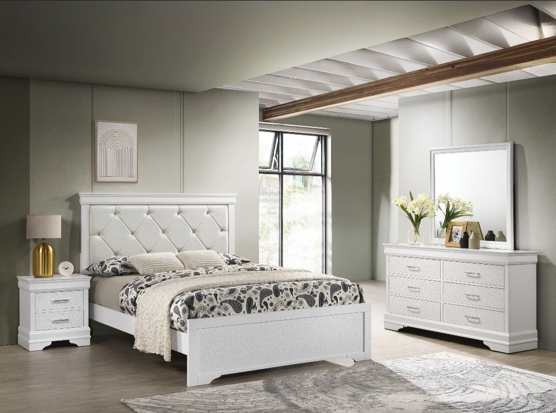White Bedroom Set 4pcs Queen Size.Ask For Prices