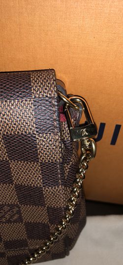 Louis Vuitton LV Damier Ebene Brown Checkered Favorite MM Crossbody Bag Purse  Handbag for Sale in Warrenville, IL - OfferUp