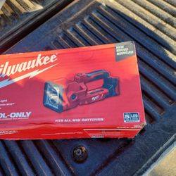 Milwaukee M18 Led Search Light