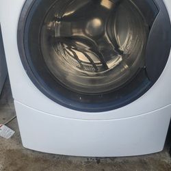 Kenmore WASHER AND Kenmore GAS dryer. Work Great