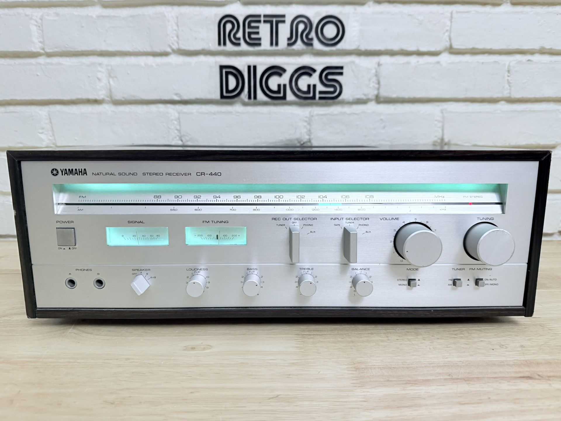 Vintage Yamaha CR-440 Stereo Receiver (serviced)