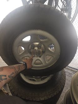 Tires All Terrain 17" Chevy Silverado 