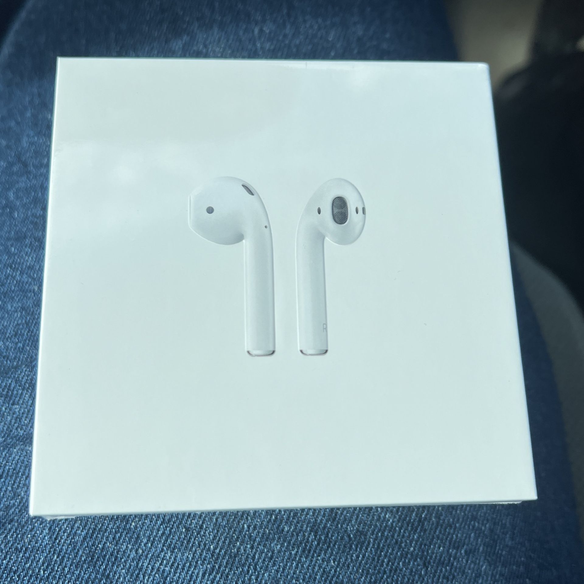 Apple AirPods
