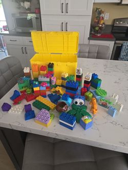 DUPLO MISC  LEGO PIECES SEE DESCRIPTION
