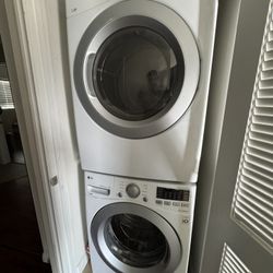 LG Stackable Washer & Dryer Set – Front Load – Works Perfect – Apartment Size