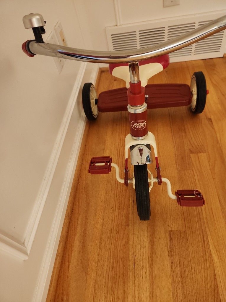  Radio Flyer Tricycles Trike Ages 2 To 4 $30. 