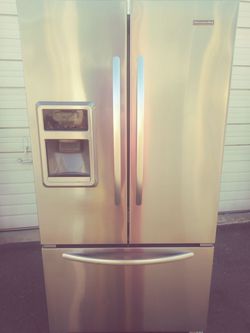 Kitchen aid French door fridge