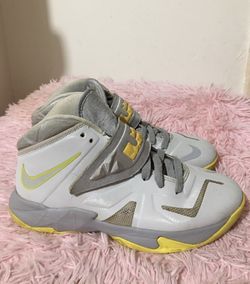 Lebron shop soldier 5.5