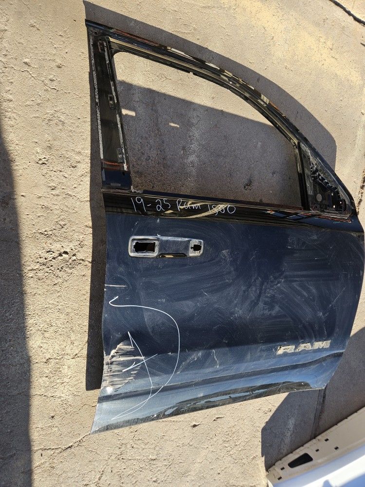 Dodge Ram Right Front Door Oem 1500 Model