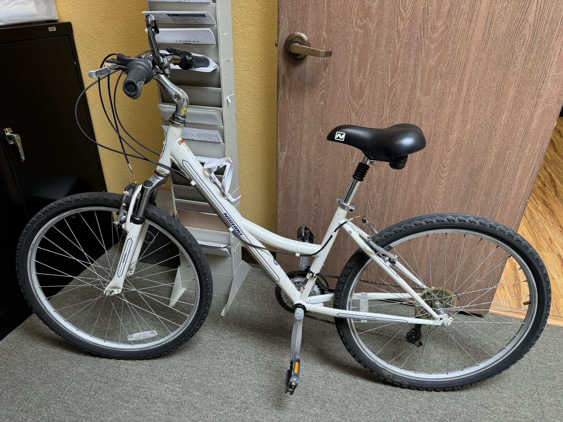 Nishiki Hybrid Bike