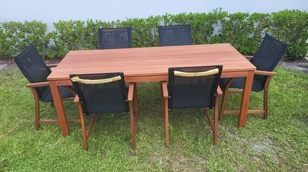 BRAND NEW OUTDOOR 100% FSC SOLID WOOD 82" TABLE WITH 6 BLACK SLING AND WOODEN CHAIR