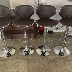 New Set Of 4 Brown Bar Stools (vista) / Brown Pub Stools /adjustable / Swivel / Price Is Firm / Pick Up Only