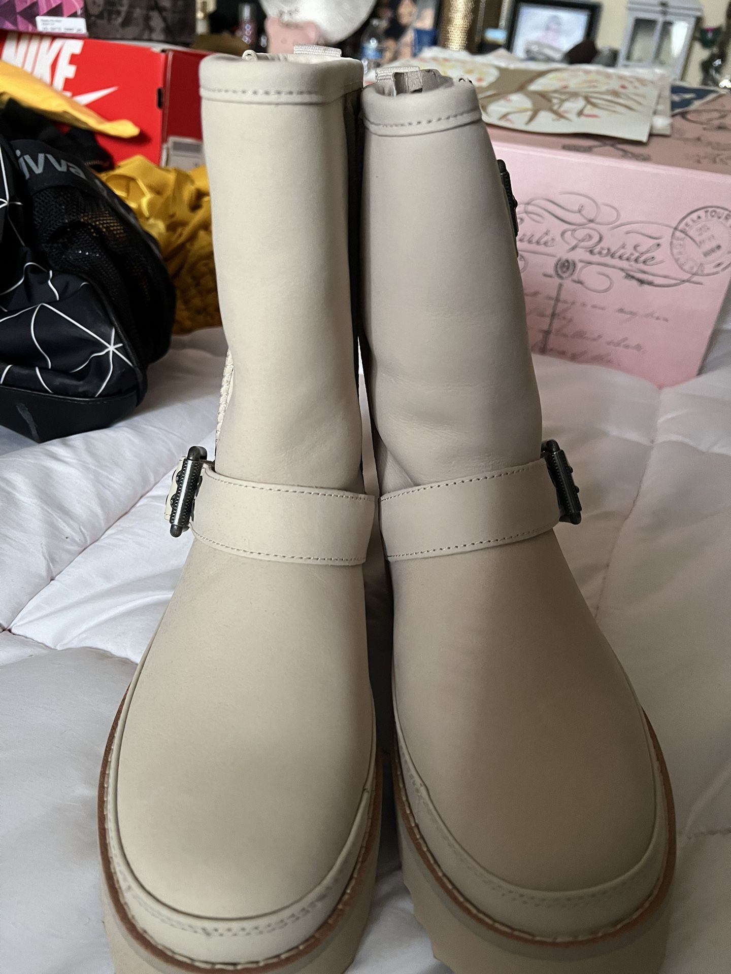 Brand New Ugg W Classic Rebel Biker Short Size