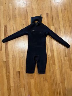 Needs Essentials Boys Wetsuit Size 12