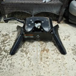 Curt A16 Fifth Wheel Trailer Hitch Used