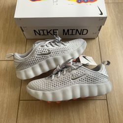 Nike Mind 002 Light Smoke Grey Women’s Size 7.5