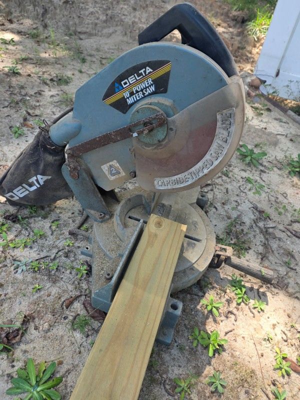 Lot Of Sports Cards s, , Magazines, Chain,