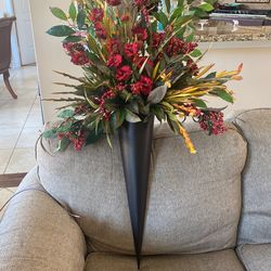 Large Wall Floral Arrangement