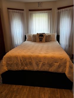 Queen bedframe with drawers