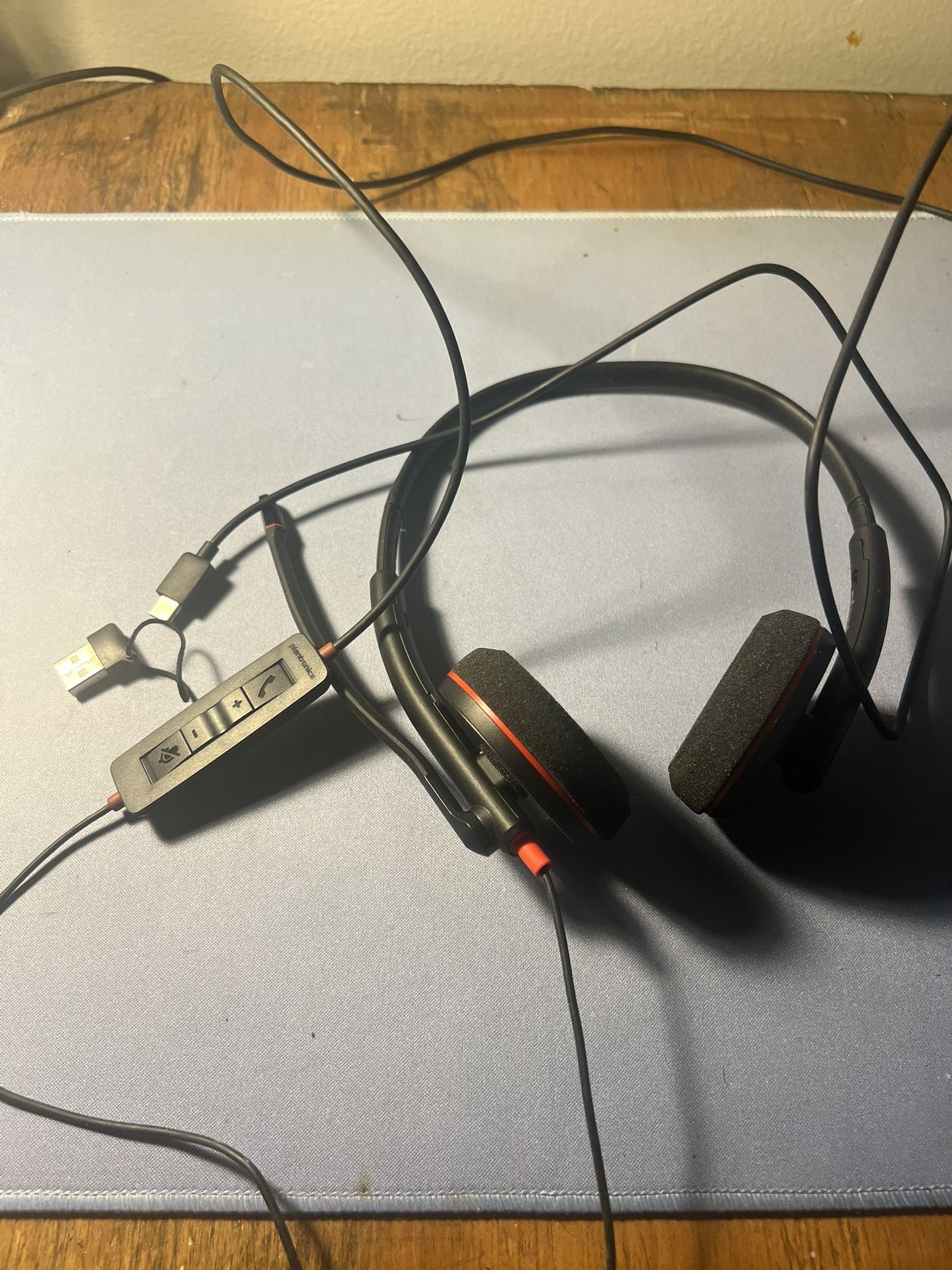 PLT (Plantronics) Wireless Headset