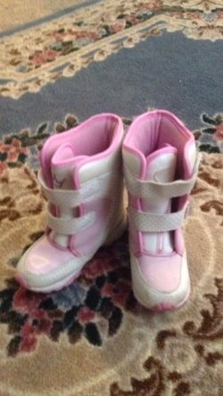 Princess snow boots
