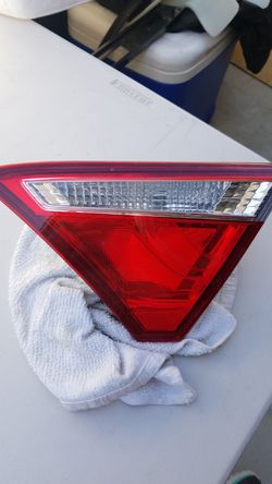 2015 2016 TOYOTA CAMRY Tailgate TAIL LAMP Passenger Side RIGHT OEM