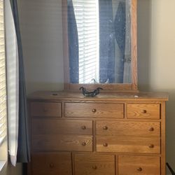 Dresser With Mirror