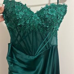 Prom Dress Or a Dress For A Party 