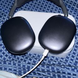 Airpods Max midnight black