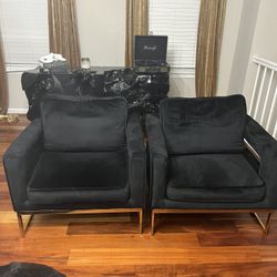 Accent Chairs 