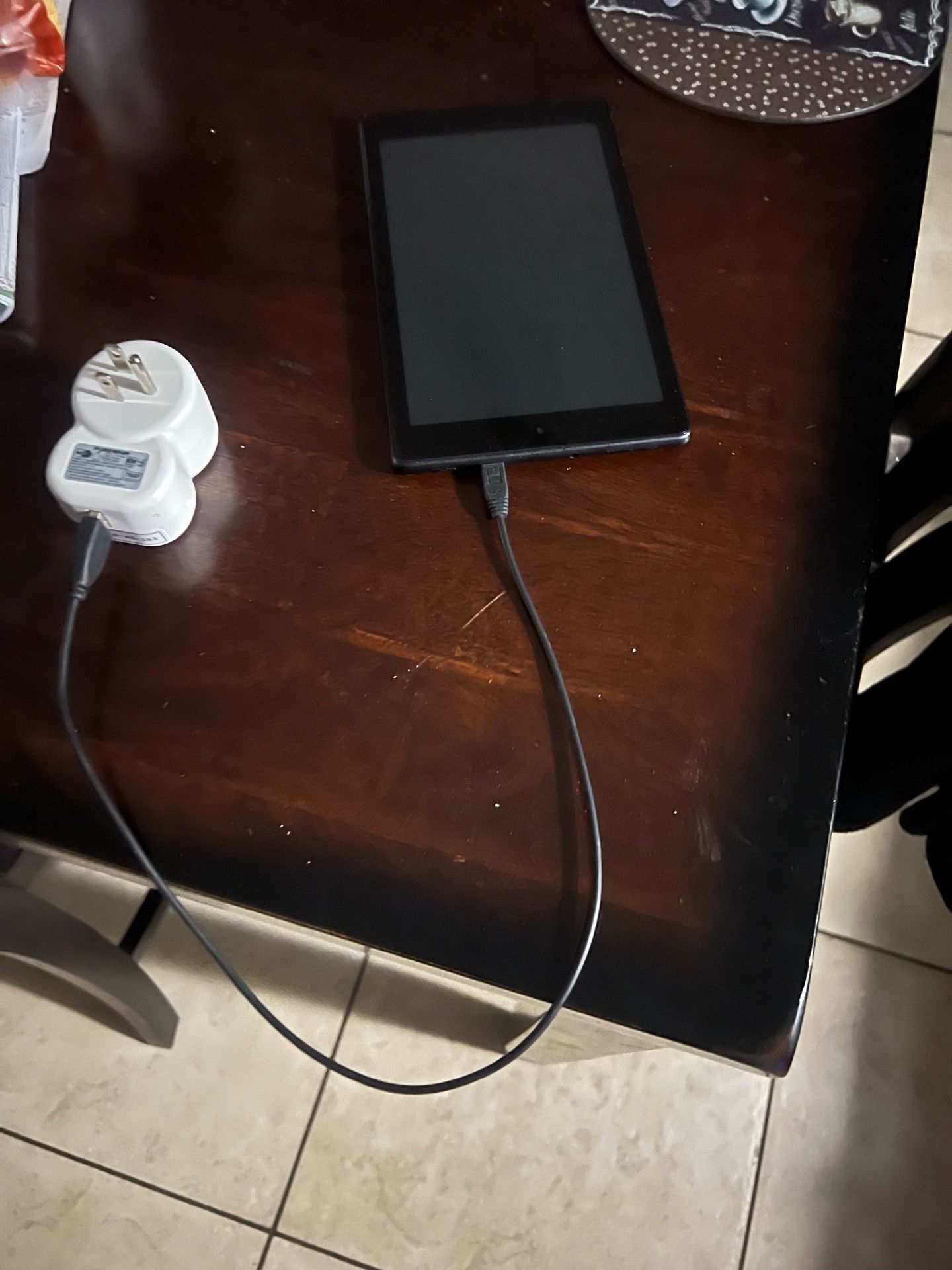 Tablet w/ charger