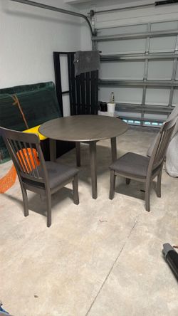 Adjustable table with 2 chairs